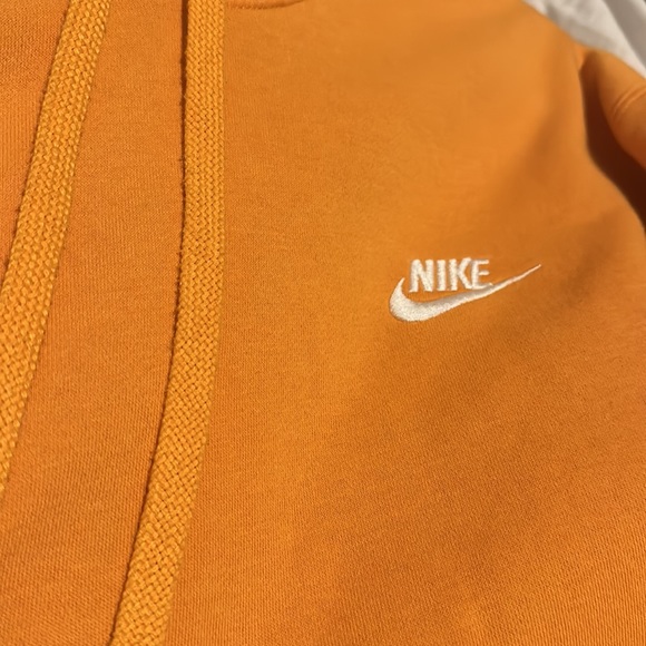 Orange Nike hoodie size M - Picture 3 of 4